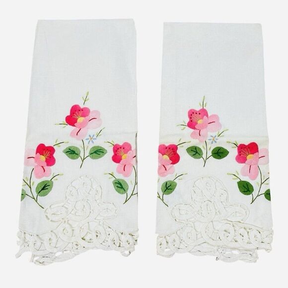 Vintage Pink Flower Linen Tea Towels Set 2 Lace Edge 22x14 Appliqué Embroidered - Picture 1 of 16